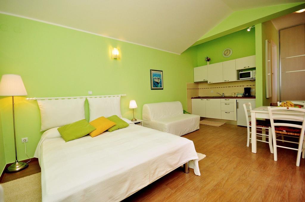 Apartments Petra Near Beach Veruda المظهر الخارجي الصورة